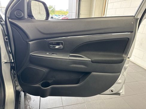 Used 2025 Mitsubishi Outlander Sport ES AWD/4WD image 48