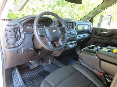 New 2025 Chevrolet Silverado 3500 W/T w/ WT Convenience Package AWD/4WD image 19