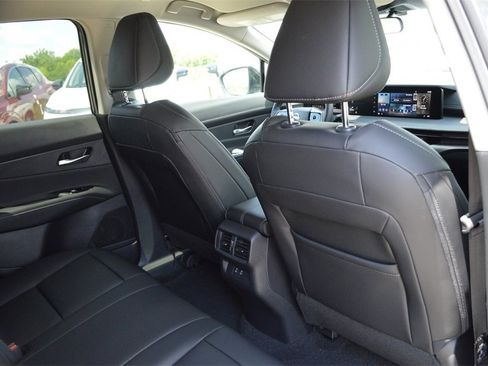 New 2025 Nissan Murano SV image 18