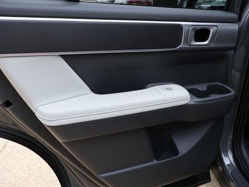 New 2025 Hyundai Santa Fe SEL image 18