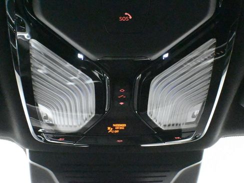 Used 2025 BMW X5 M60i w/ Executive Package image 23