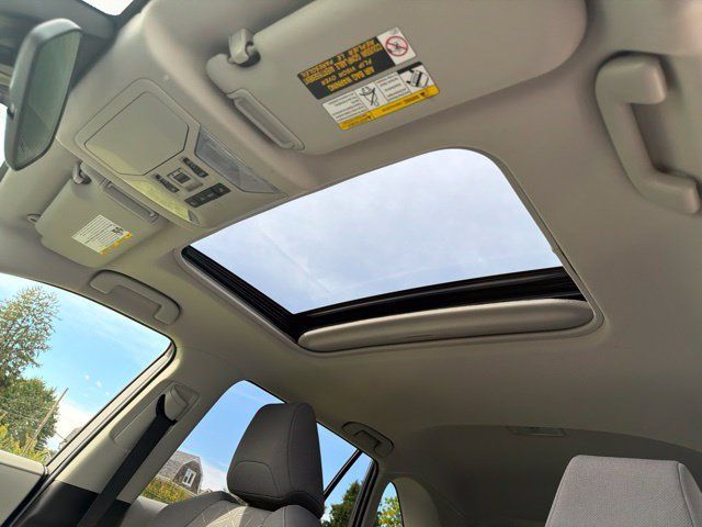 Used 2020 Toyota RAV4 XLE w/ Convenience Package AWD/4WD image 14