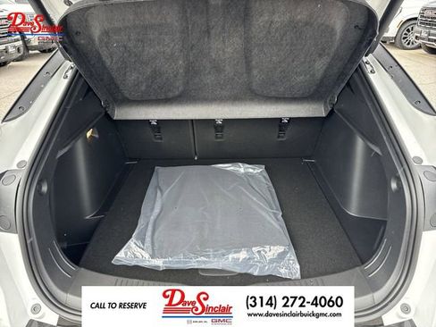 New 2026 Buick Envista Sport Touring w/ Convenience II Package FWD image 21