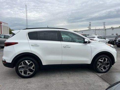 Used 2022 Kia Sportage EX AWD/4WD image 15