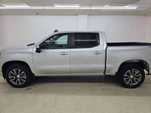 Used 2022 Chevrolet Silverado 1500 LT AWD/4WD image 19