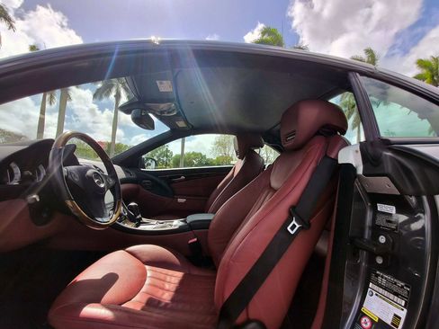 Used 2009 Mercedes-Benz SL 550 image 45