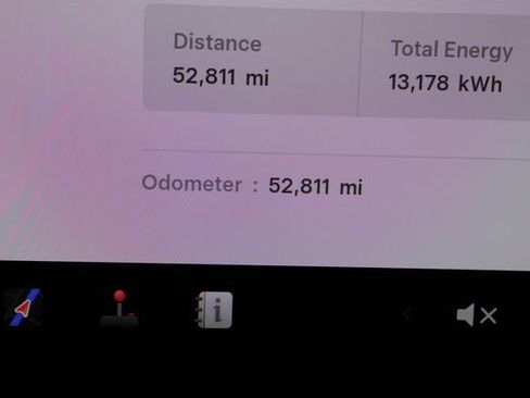 Used 2023 Tesla Model Y Long Range image 13