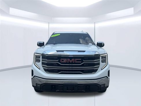 Used 2024 GMC Sierra 1500 SLT w/ SLT Premium Package AWD/4WD image 2