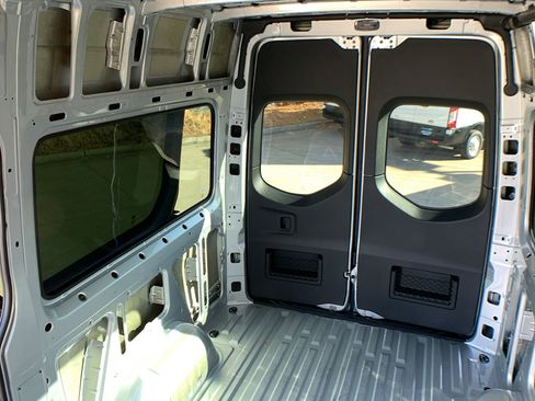 Used 2022 Mercedes-Benz Sprinter 2500 image 27