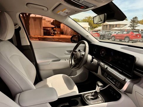 Used 2024 Hyundai Kona SEL FWD image 29