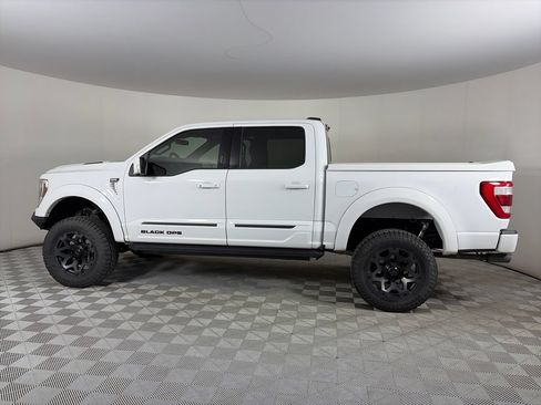 Used 2022 Ford F150 Lariat w/ Equipment Group 502A High AWD/4WD image 4
