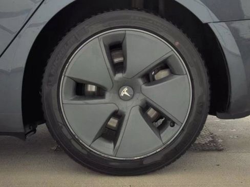Used 2023 Tesla Model 3 Standard Range RWD image 19