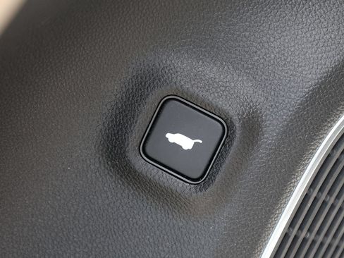 Used 2023 Acura MDX SH-AWD w/ Technology Package image 14