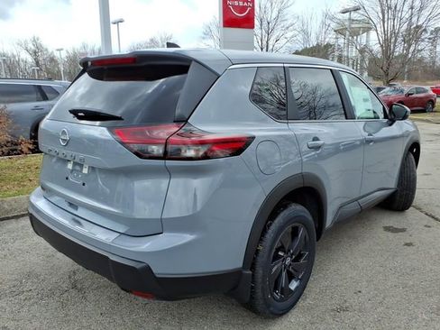 New 2026 Nissan Rogue SV image 3