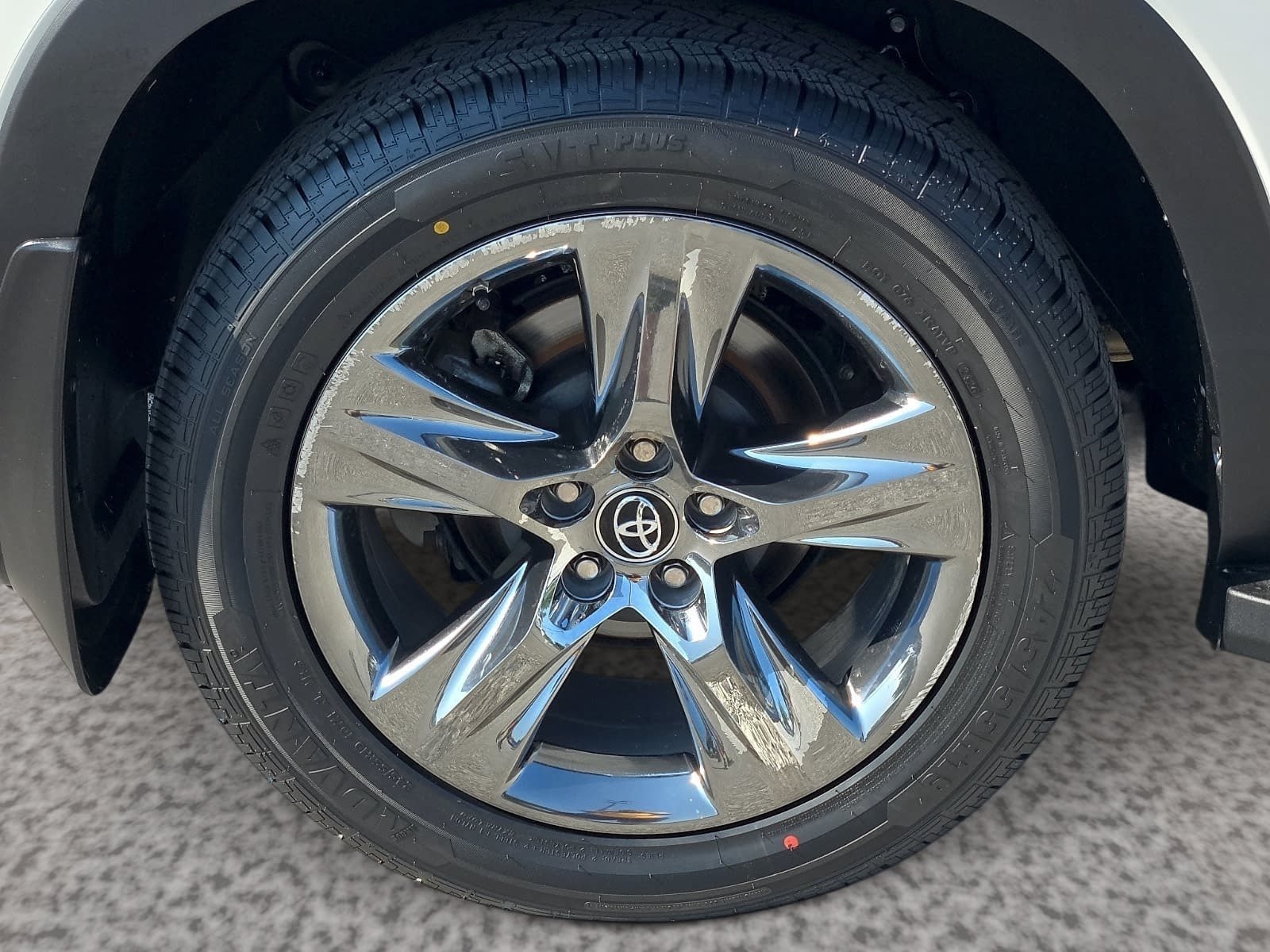 Used 2018 Toyota Highlander Limited Platinum AWD/4WD image 8
