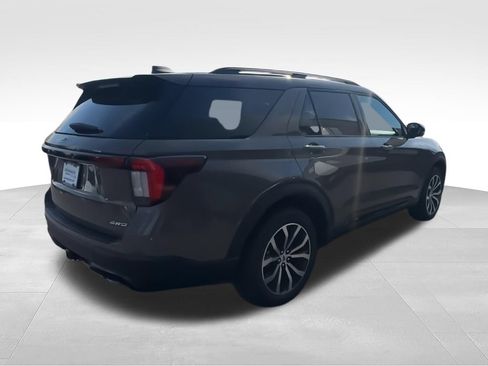 New 2026 Ford Explorer ST-Line AWD/4WD image 9