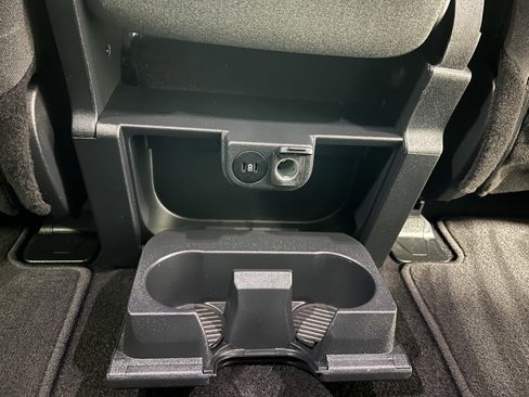 Used 2024 Ford F150 XLT image 23