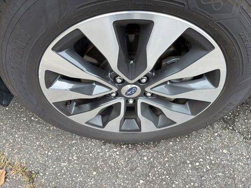 Certified 2023 Subaru Outback Touring XT AWD/4WD image 9
