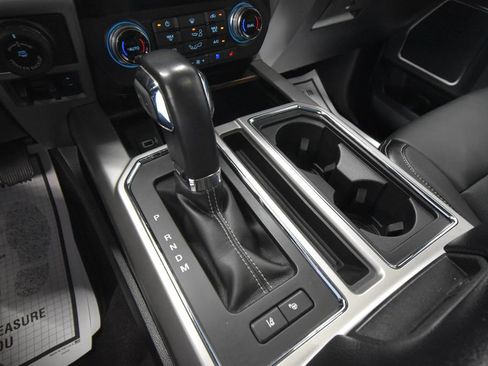 Used 2020 Ford F150 Lariat w/ Equipment Group 502A Luxury AWD/4WD image 26