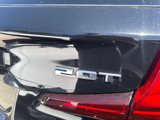 Used 2019 Cadillac XT4 Premium Luxury FWD image 7