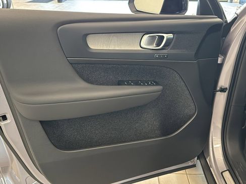 Used 2026 Volvo XC40 B5 Plus w/ Protection Package Premier image 21