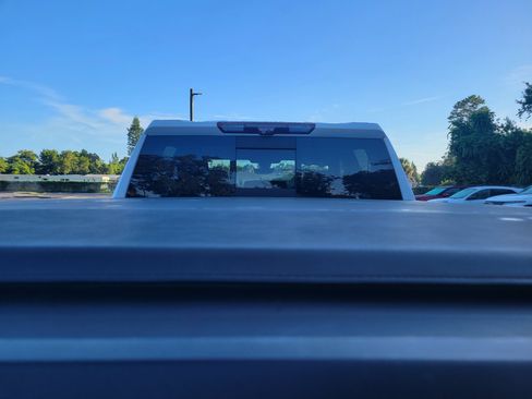 Certified 2020 Chevrolet Silverado 1500 LTZ AWD/4WD image 7