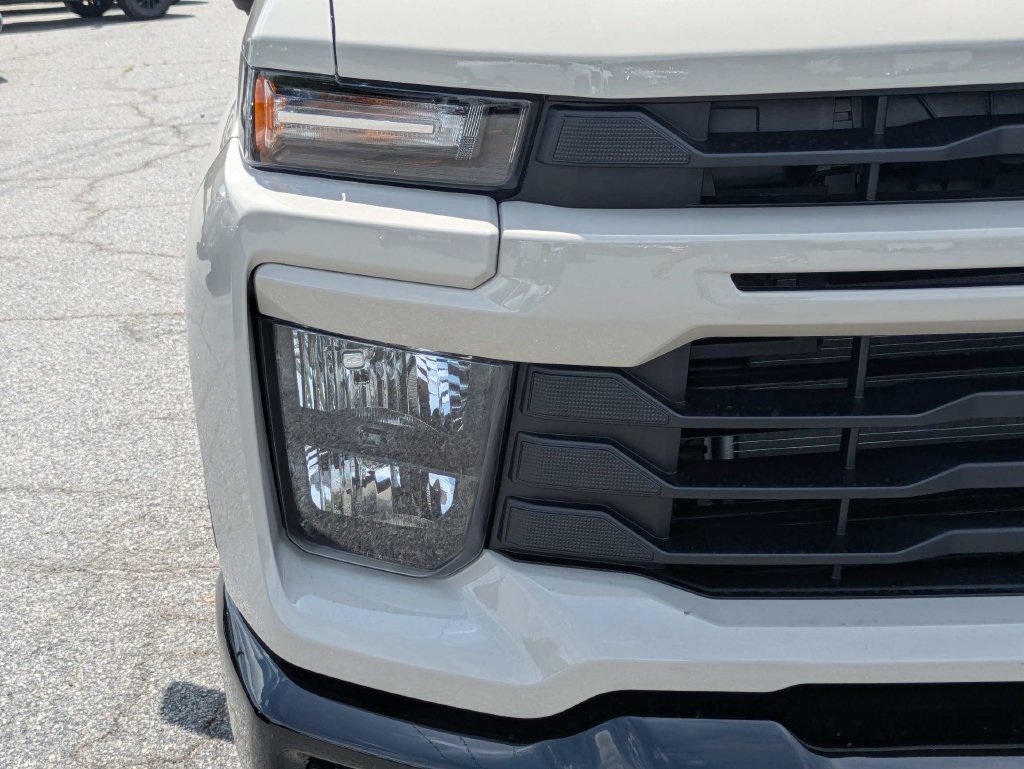New 2026 Chevrolet Silverado 2500 Custom w/ Custom Convenience Package AWD/4WD image 10