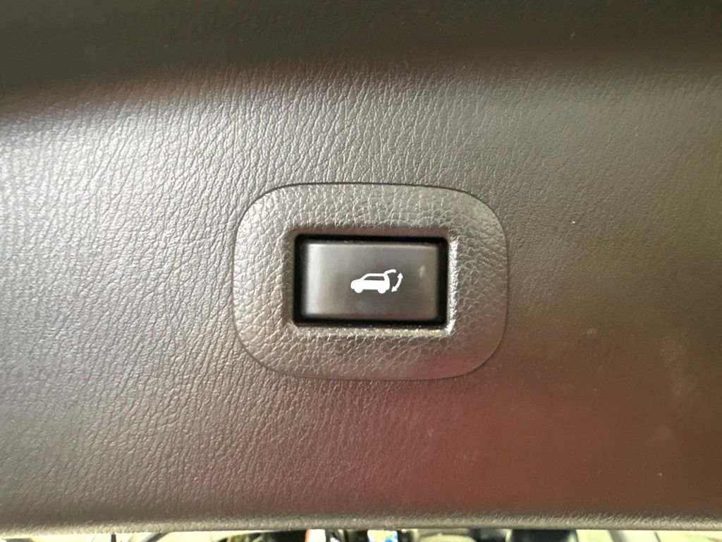 Used 2021 INFINITI QX80 Luxe w/ All-Season Package RWD image 30
