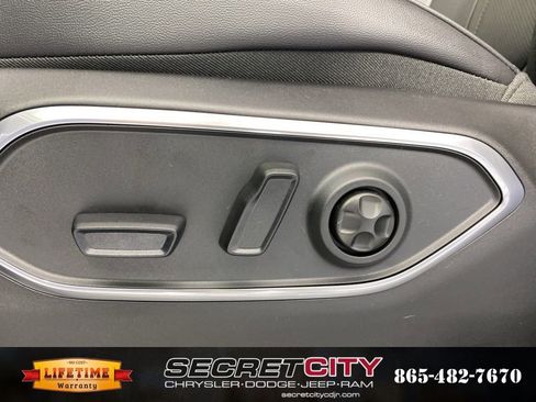 New 2026 Jeep Grand Wagoneer 4WD image 14