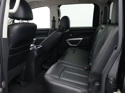 Used 2016 Nissan Titan SL RWD image 31