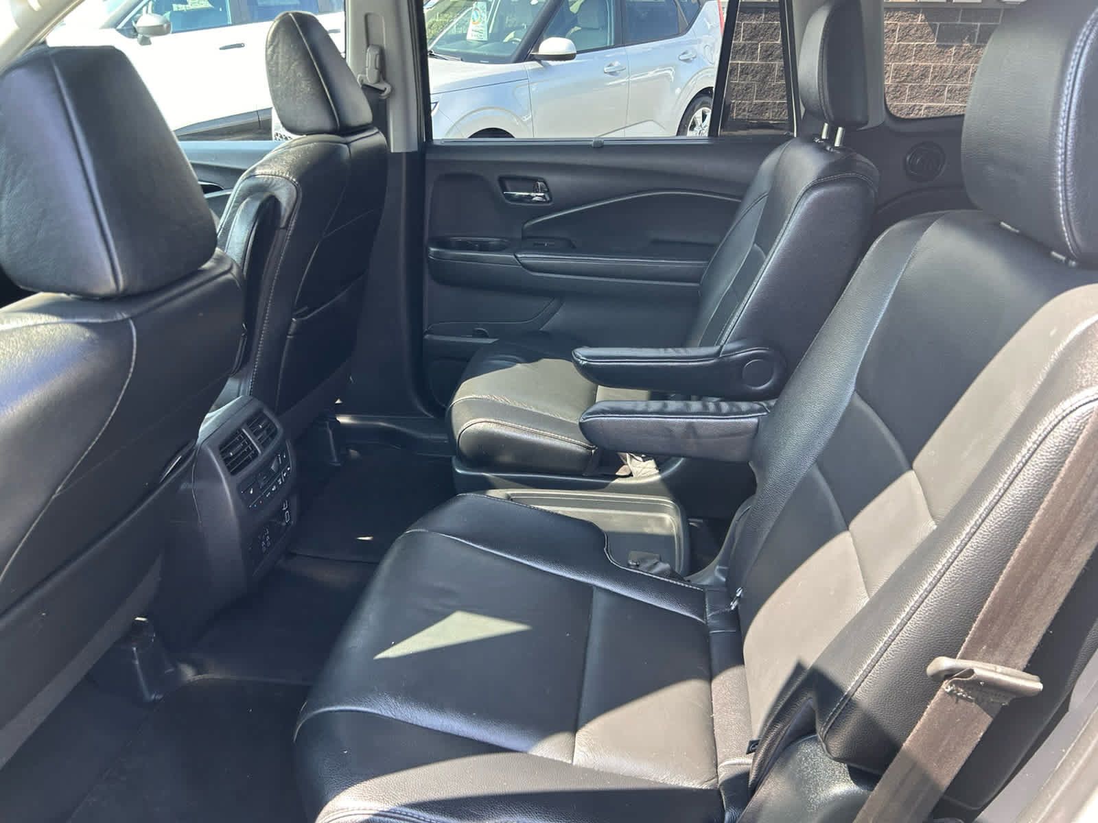 Used 2019 Honda Pilot Touring image 26