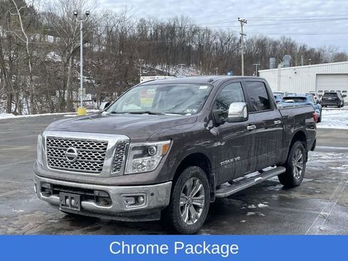 Used 2018 Nissan Titan SL w/ Chrome Package image 4