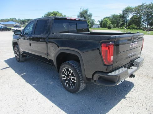 New 2026 GMC Sierra 1500 AT4 w/ AT4 Premium Package AWD/4WD image 10