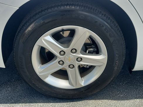 Used 2023 Chevrolet Malibu LS image 7