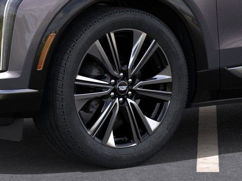 New 2026 Cadillac Optiq Luxury 2 image 10