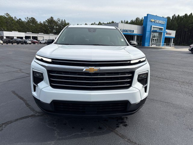 Used 2026 Chevrolet Traverse LT w/ Driver Confidence Package FWD image 8