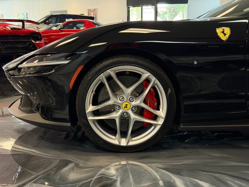 Used 2025 Ferrari Roma Spider RWD image 5
