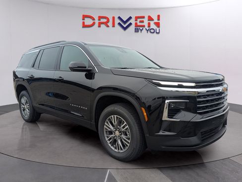 New 2026 Chevrolet Traverse LT w/ Driver Confidence Package image 7