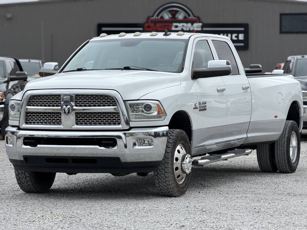 Used 2014 RAM 3500 Laramie AWD/4WD image 1