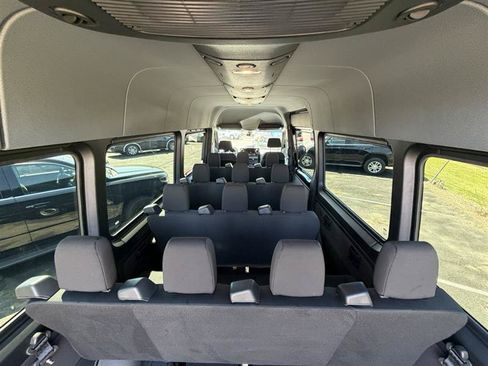 Used 2025 Mercedes-Benz Sprinter 2500 image 26