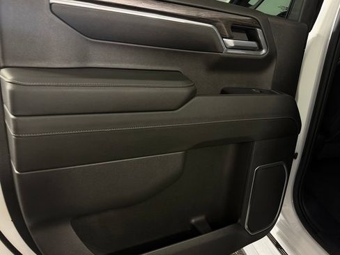 Used 2023 Chevrolet Silverado 1500 LTZ AWD/4WD image 20