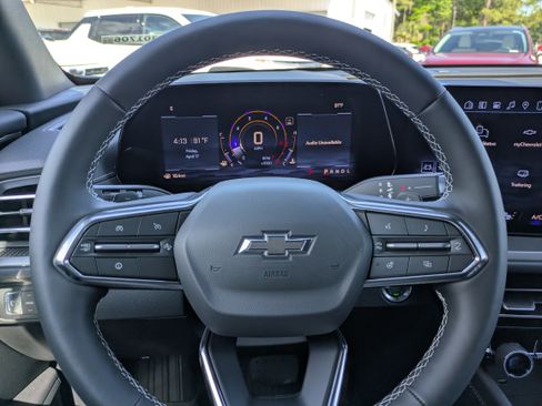 New 2026 Chevrolet Traverse LT w/ Midnight/Sport Edition FWD image 21