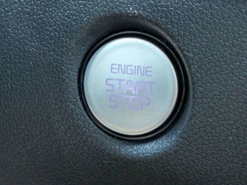 Certified 2025 Kia Sorento LX FWD image 23