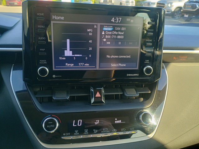 Used 2022 Toyota Corolla LE FWD image 31