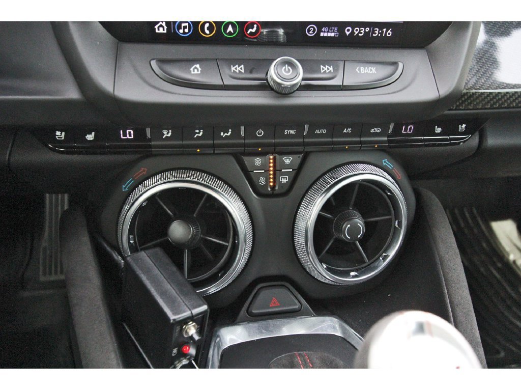 Used 2020 Chevrolet Camaro ZL1 RWD image 27