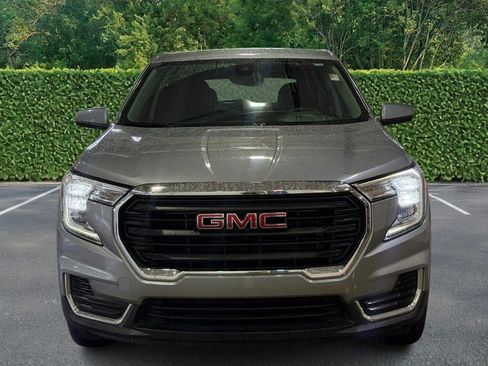Used 2024 GMC Terrain SLE AWD/4WD image 9
