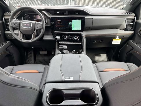 New 2026 GMC Sierra 1500 AT4 w/ Technology Package AWD/4WD image 18