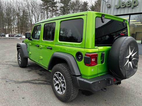 Used 2025 Jeep Wrangler Sport S image 7