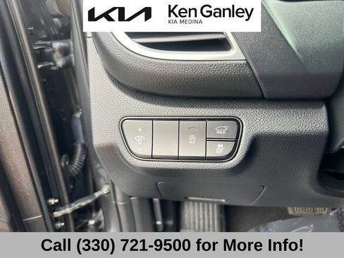 Certified 2025 Kia Seltos EX AWD/4WD image 30