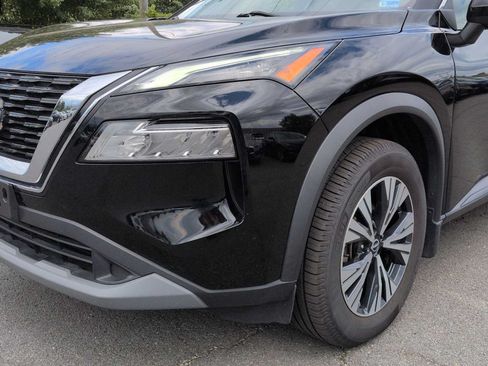 Used 2023 Nissan Rogue SV FWD image 11